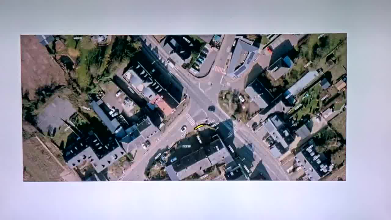 9) Actes de vente a) Acte de vente – AGILIS Sàrl b) Acte de vente – M. BAIOCCHI c) Acte de vente – Mme LOUTSCH